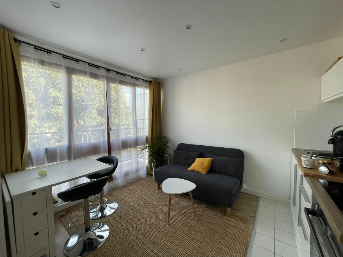 Grand Studio Proche Versailles Chateau 勒谢奈 外观 照片