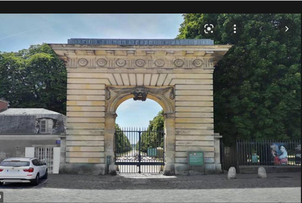 Grand Studio Proche Versailles Chateau 勒谢奈 外观 照片